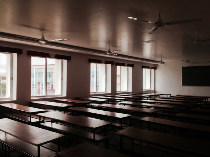 Tuğba Karaçobanoğlu: İmam Hatip Ortaokulu İngilizce Öğretmeni