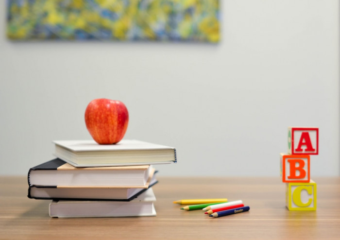 İngilizcede 'Turn Your Book' Ne Demek?